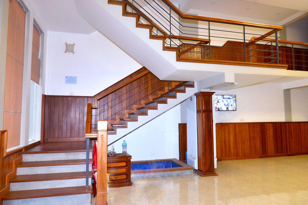 Happy​​ Family Guesthouse Кампот Екстер'єр фото